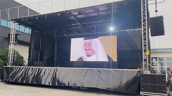 Mobile stage semi-trailer TL90 saudi arabia